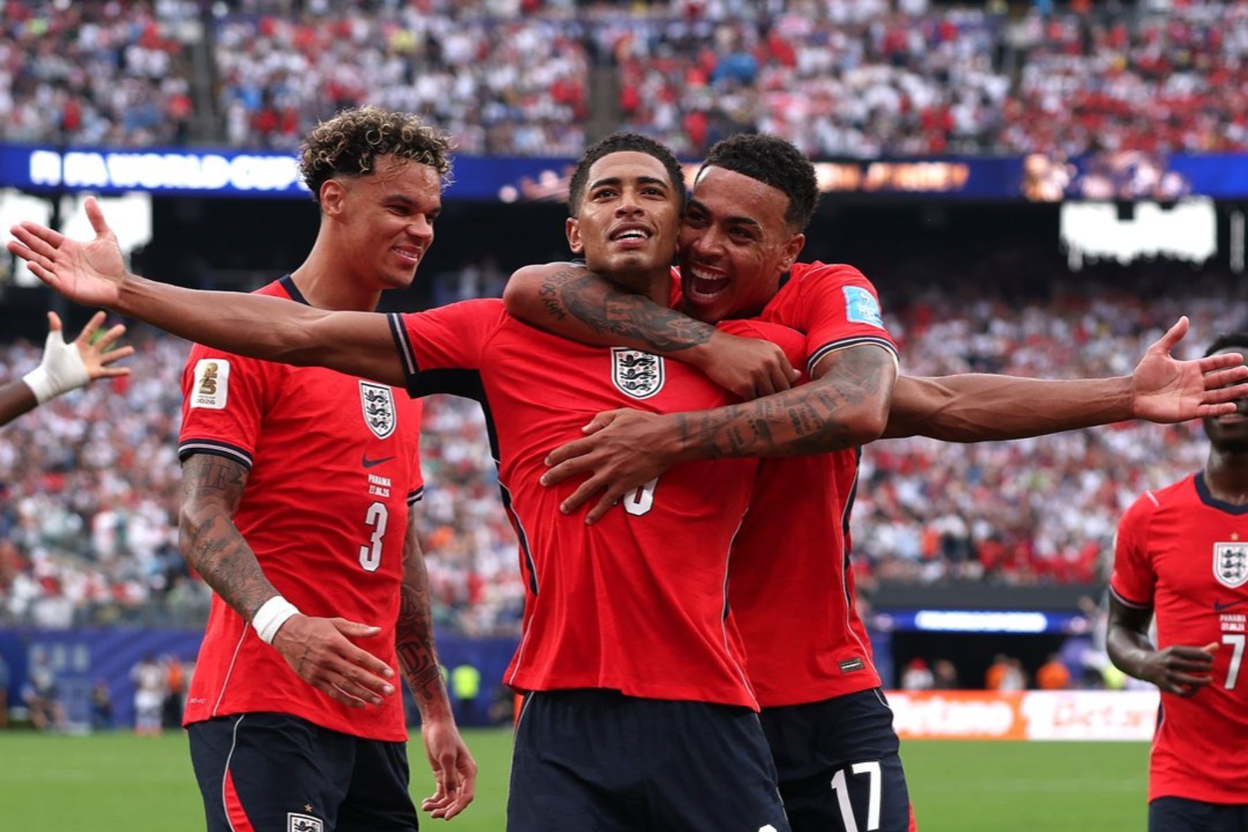 Estrelas decidem, Inglaterra vence Panamá e avança como líder do Grupo L da Copa