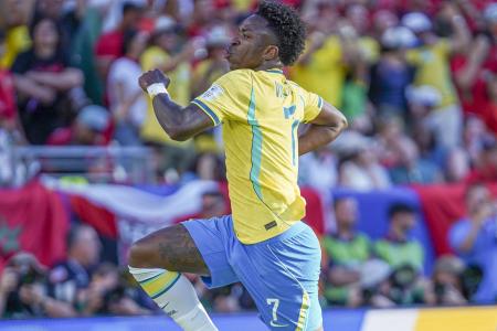 Vini Jr vibra com gol pela Seleção Brasileira na Copa do Mundo