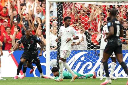 Canadá atropelou o Catar em Vancouver