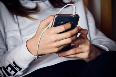 Prefere mandar mensagens escritas no WhatsApp em vez de gravar áudios?