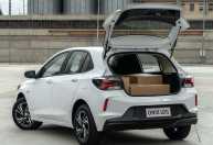 Chevrolet Onix LOG: como é a versão 'furgão' do hatch