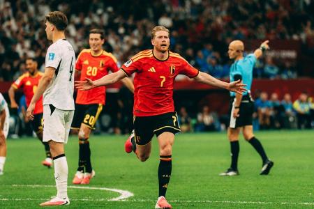 Kevin De Bruyne celebra gol em Nova Zelândia 1 x 5 Bélgica