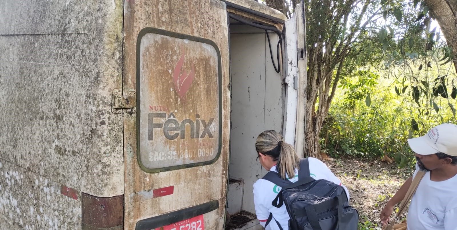 Prefeitura de Varginha tenta identificar donos de carros abandonados em ruas