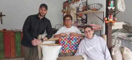 Filhos também trabalham com a mãe • Rômulo Ávila/Itatiaia