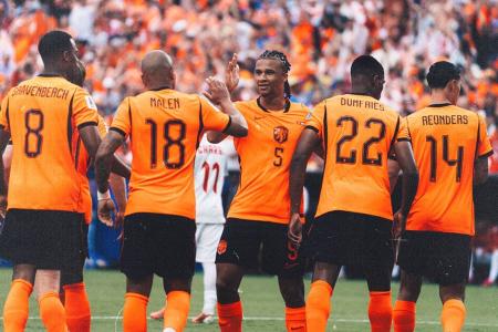 Holanda venceu com tranquilidade a Tunísia