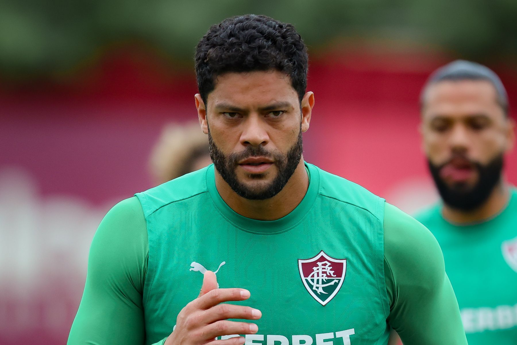 Meia do Fluminense projeta segundo semestre com Hulk: ‘Muito fácil jogar ao lado’
