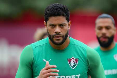 Hulk em treino do Fluminense