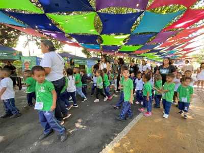 Alunos da rede pública de ensino de BH visitam Parque Municipal durante Semana do Meio Ambiente.