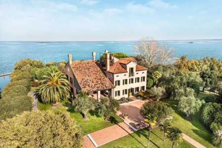 Ilha em Veneza é colocada à venda por mais de R$ 140 milhões