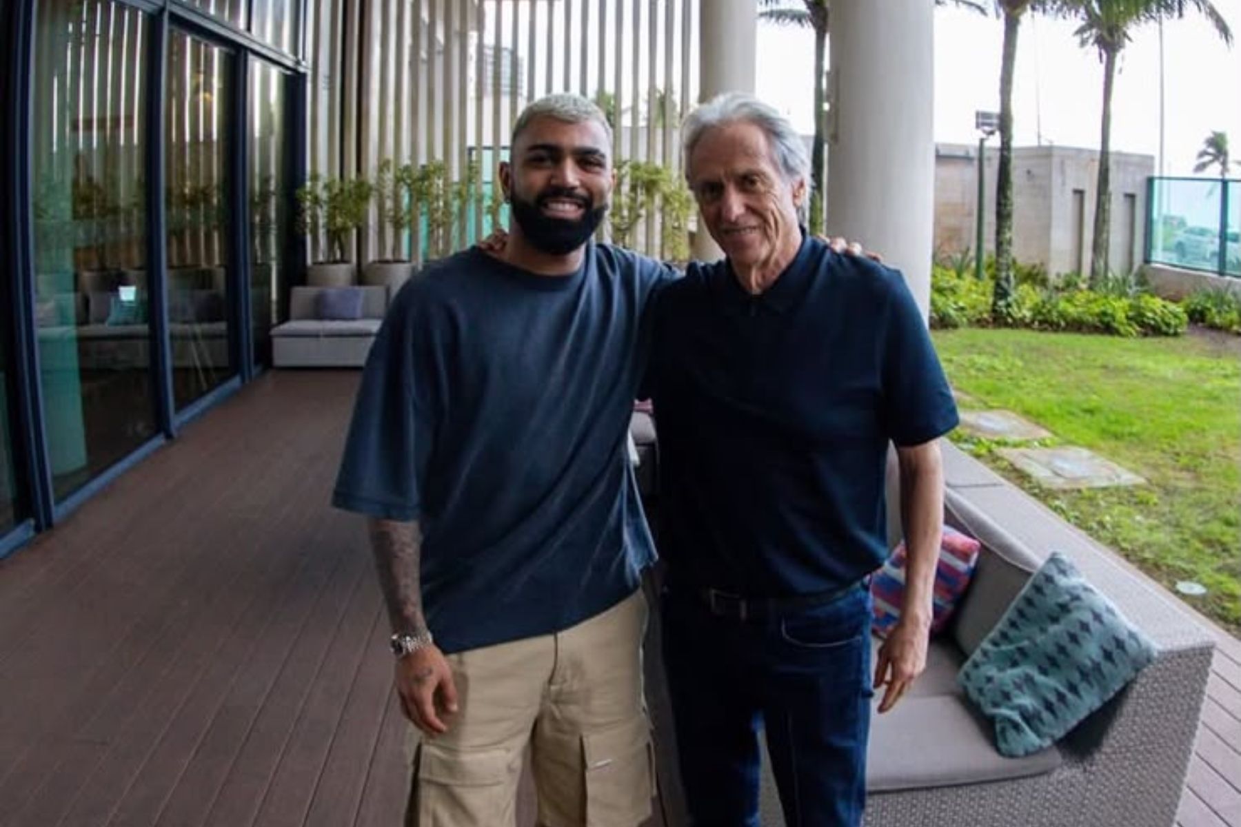 Jorge Jesus e Gabigol: ídolos do Flamengo se encontram, e atacante registra