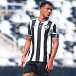 Atacante do Botafogo de R$ 300 milhões é emprestado ao futebol japonês