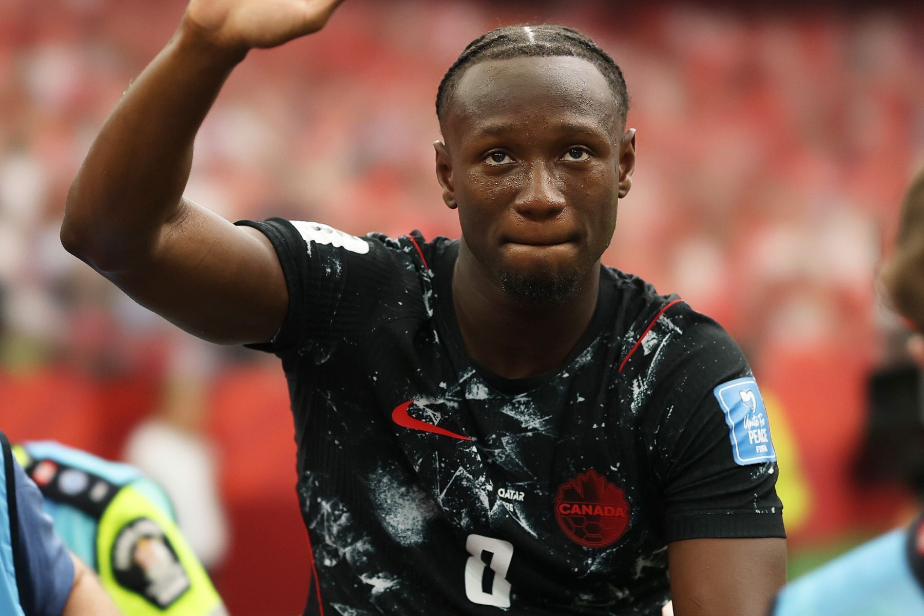 Treinador do Canadá diz que ouviu osso de jogador quebrar em lance na Copa do Mundo