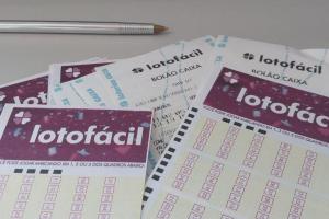 Lotofácil acumulada sorteia fortuna no concurso 3773 nesta quinta-feira (27)