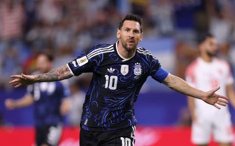 Messi vibra com gol pela Argentina na Copa do Mundo