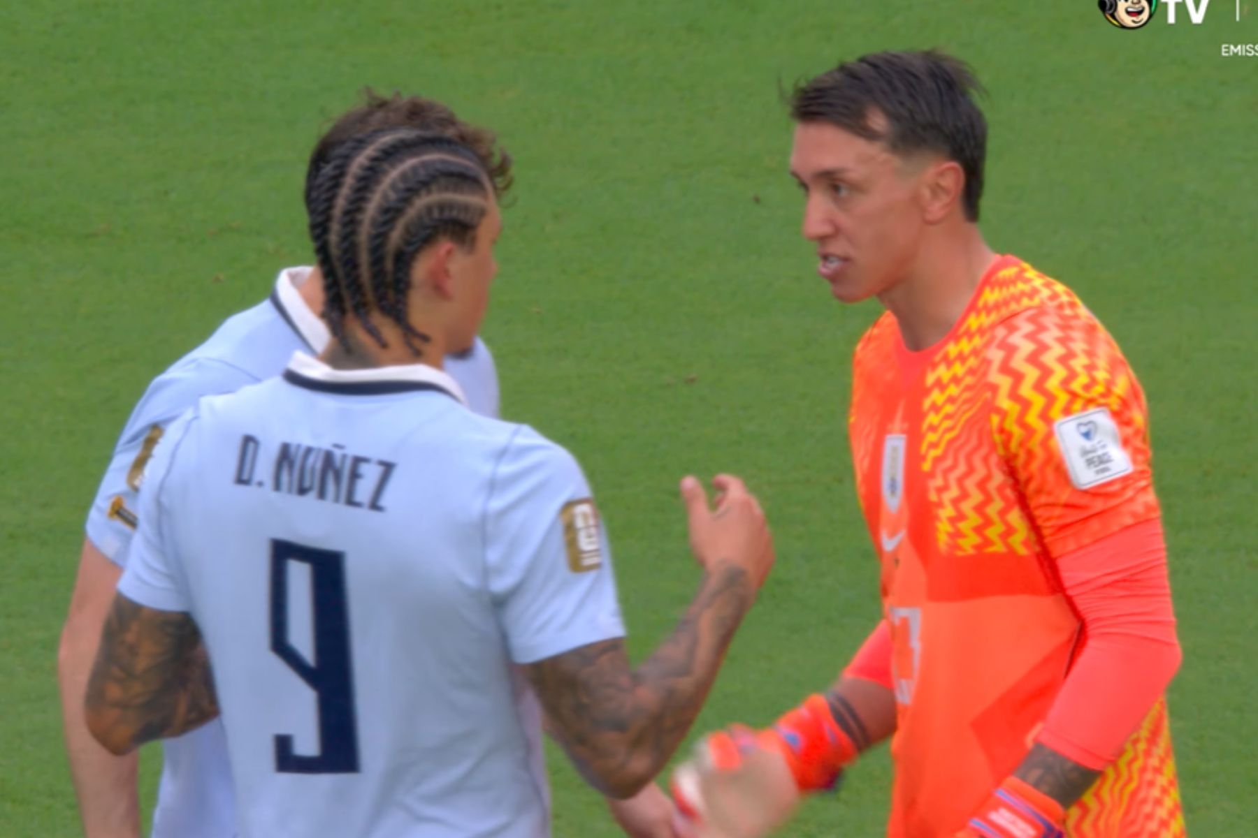 Muslera atinge feito histórico pelo Uruguai em Copas, mas Fifa nega homenagem; entenda