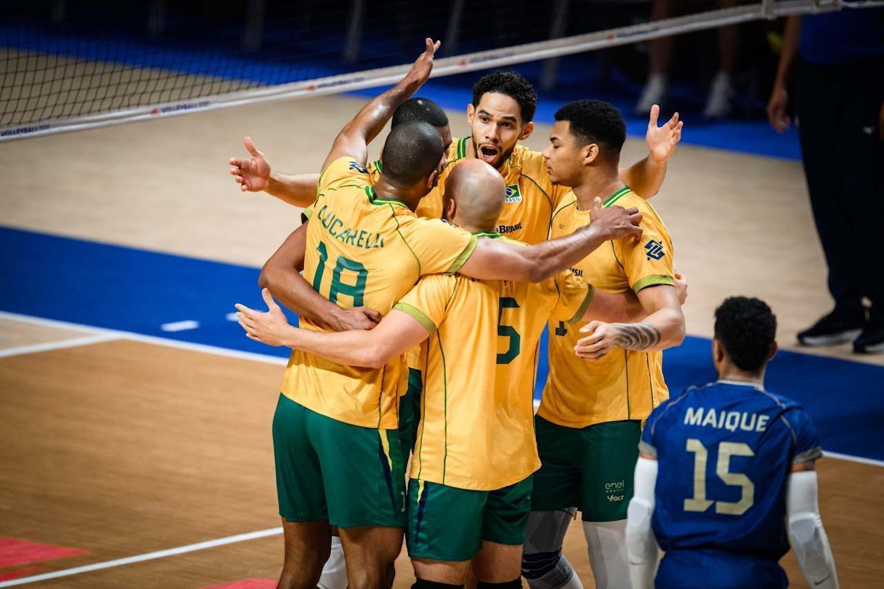 Brasil vence o Canadá no tie-break e encerra segunda semana da VNL com única vitória