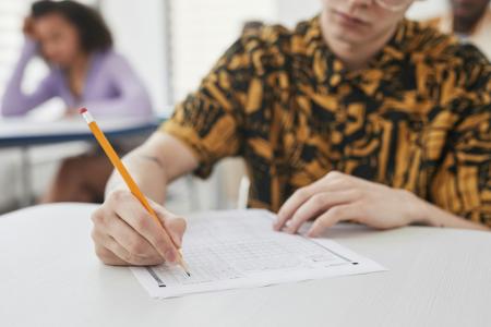 Encceja 2026: Inep libera consulta ao cartão de confirmação com locais de prova