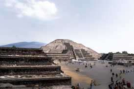 Pirâmides de Teotihuacán, no México