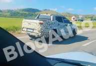Flagra: picape do Toyota Corolla Cross é vista pela primeira vez no Brasil