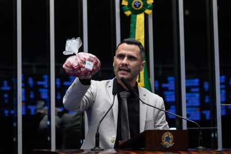Cleitinho defende fim da escala 6x1 • Reprodução/Senado Federal