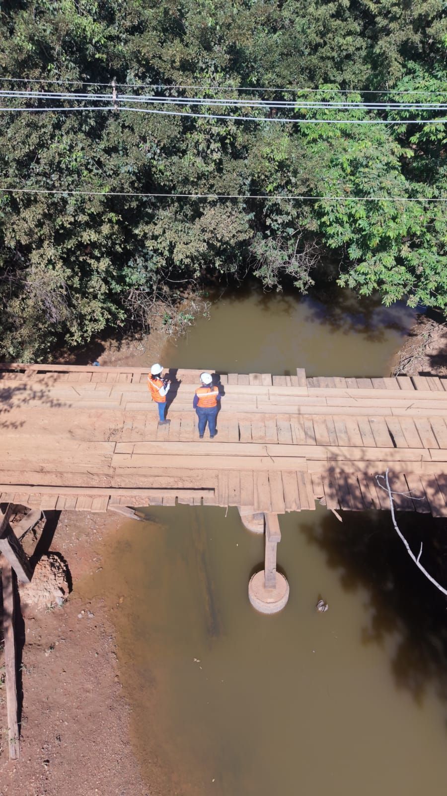 Ponte entre Montes Claros e Capitão Enéas é interditada por risco estrutural