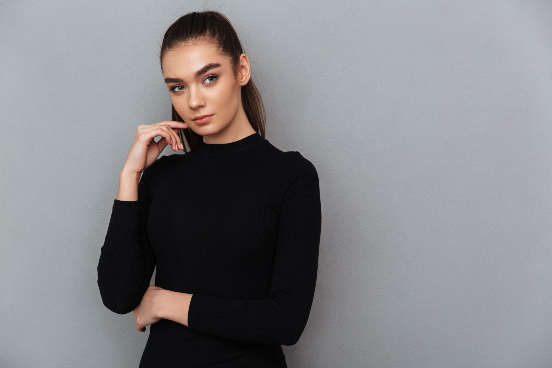 O que a preferência por roupas pretas pode revelar sobre sua personalidade, segundo psicólogos