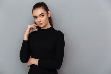Segundo a psicologia das cores, usar preto com frequência revela importantes traços de personalidade