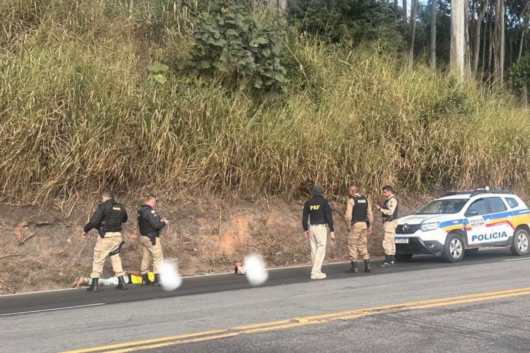Seguem buscas por integrantes de grupo envolvido em roubo em Carandaí (MG)