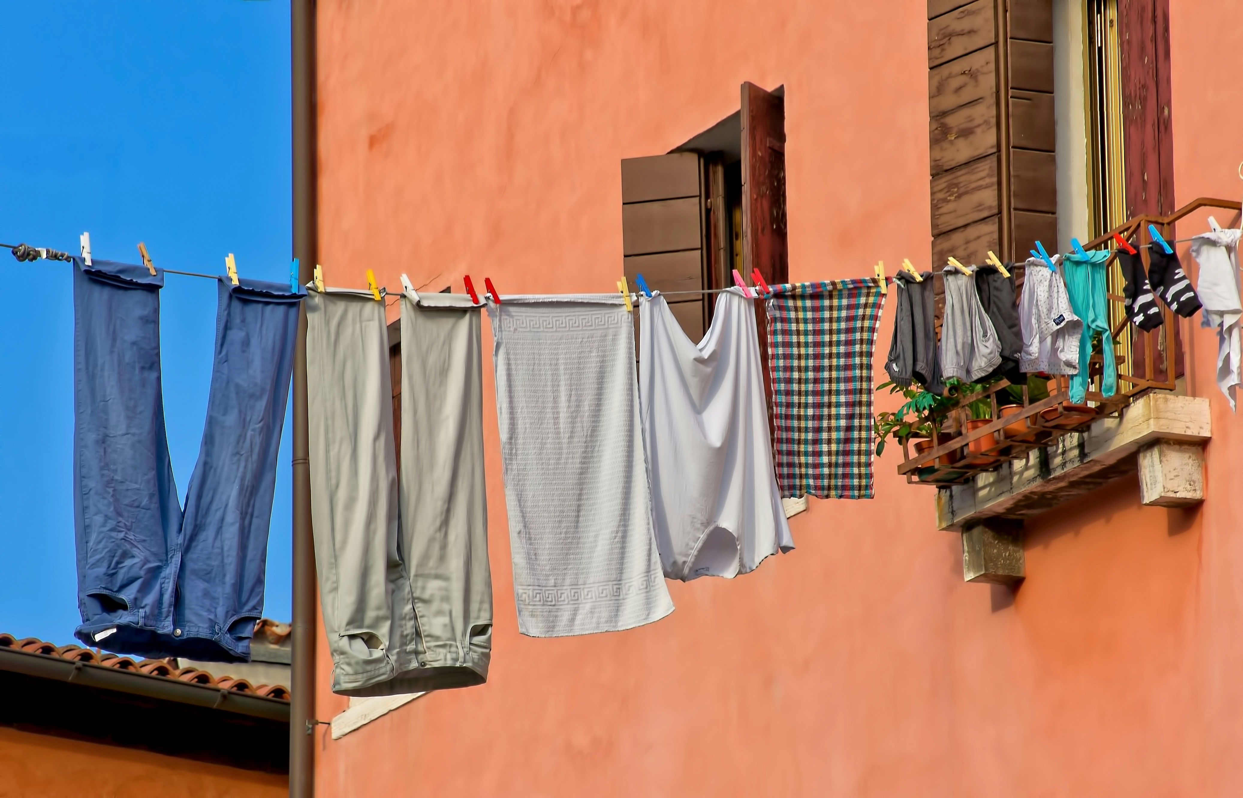 Adeus, varal: nova opção para secar roupas vira tendência em 2026