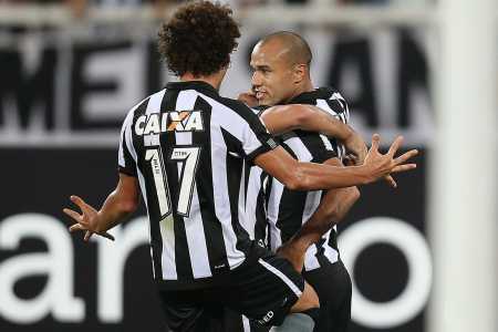 Roger Silva teve boa passagem pelo Botafogo