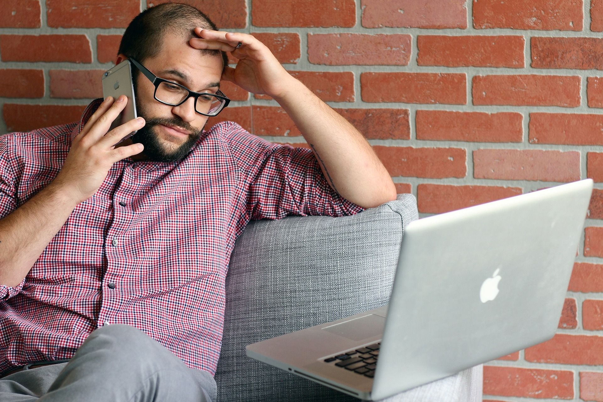 Como resolver problemas com instituições financeiras de forma rápida e eficiente