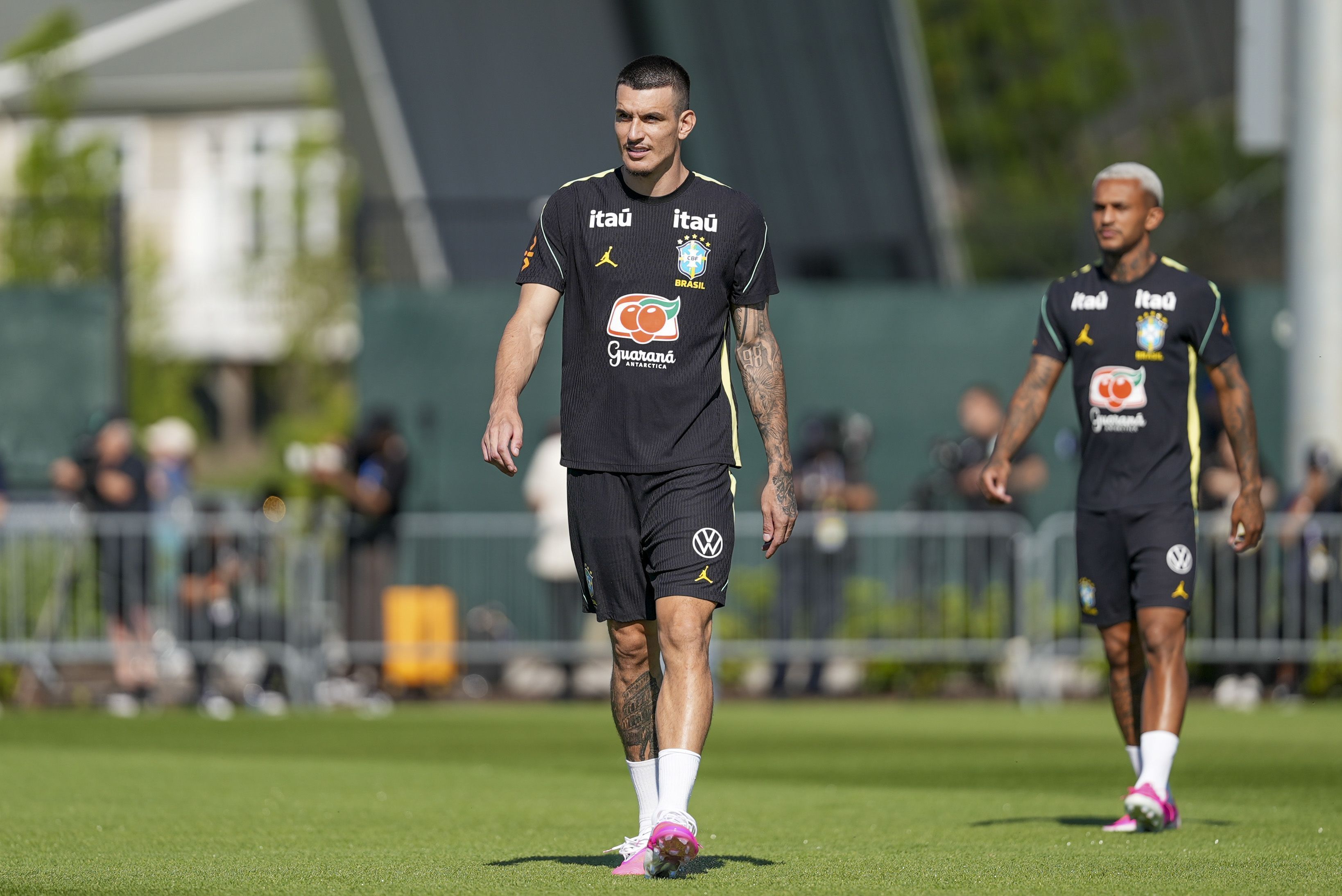 Ex-Seleção revela surpresa com nível de convocado por Ancelotti: 'Não sabia quem era'