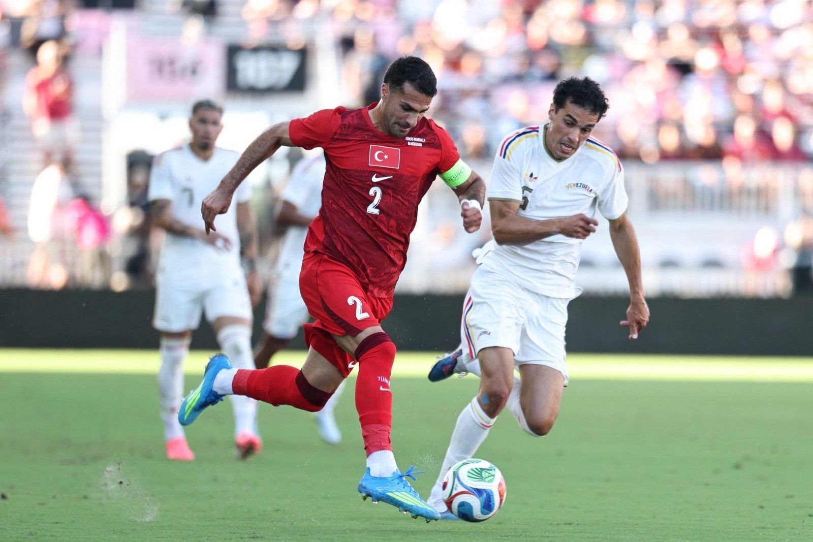 Turquia vence Venezuela de virada em último amistoso antes da Copa do Mundo