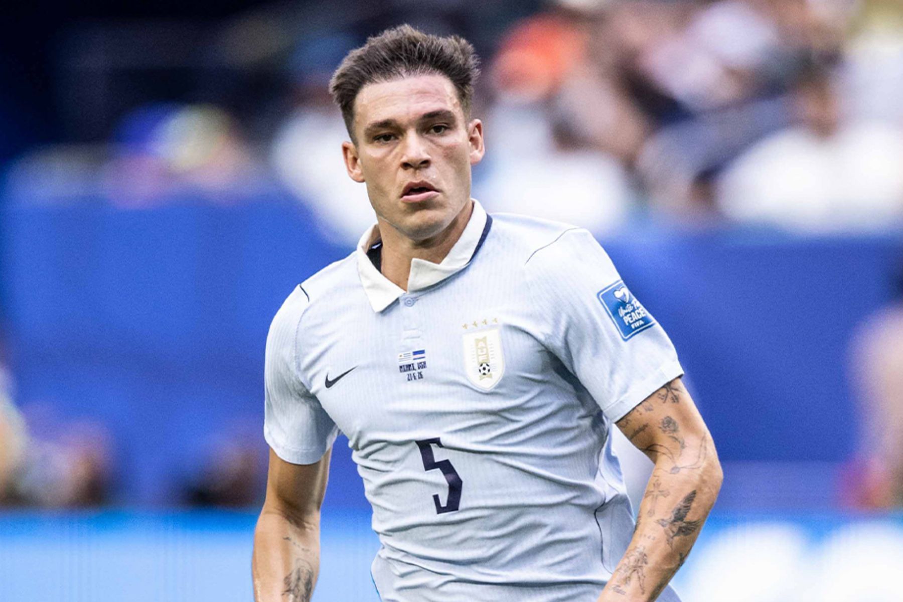 Ugarte sofre grave lesão na Copa, e Fifa terá que pagar salário dele no United; entenda