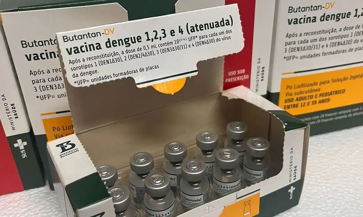 Vacina da dengue: veja os sinais de alerta e o que fazer caso apareçam
