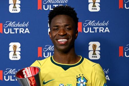 Vini Jr. melhor em campo de Escócia 0 x 3 Brasil