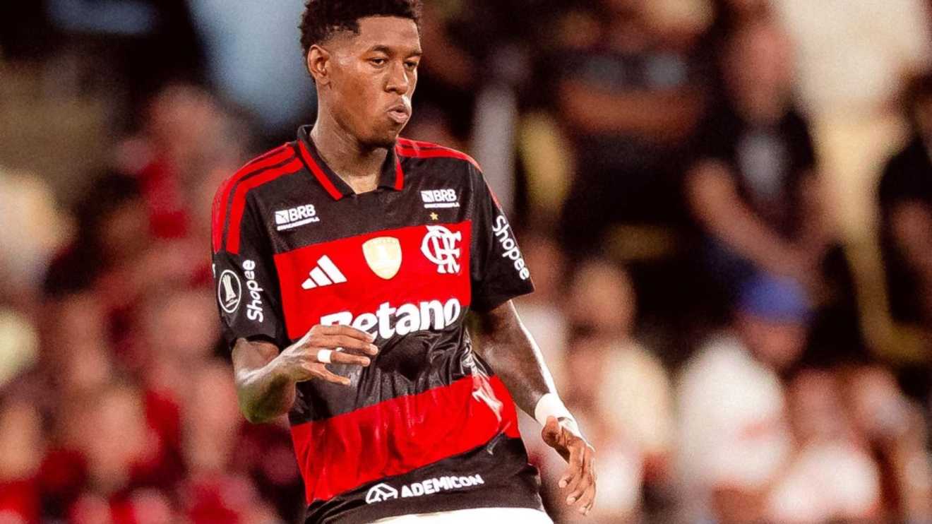 Vitão luta por espaço, mas entende concorrência no Flamengo: 'Aprender'