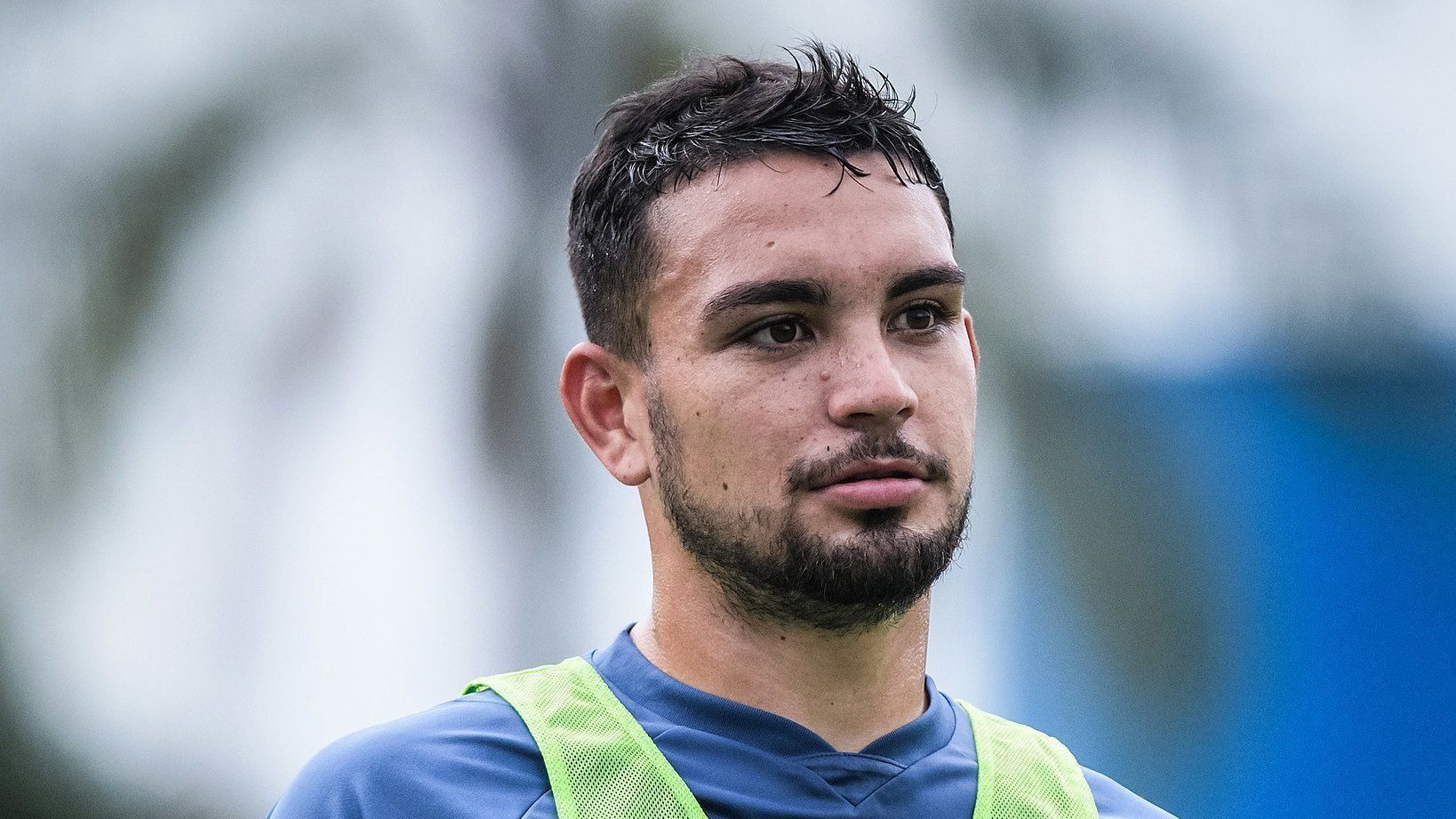 De volta ao Cruzeiro, volante sofre grave lesão e passa por cirurgia