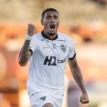 Titular do Atlético inicia julho com novo e longo contrato