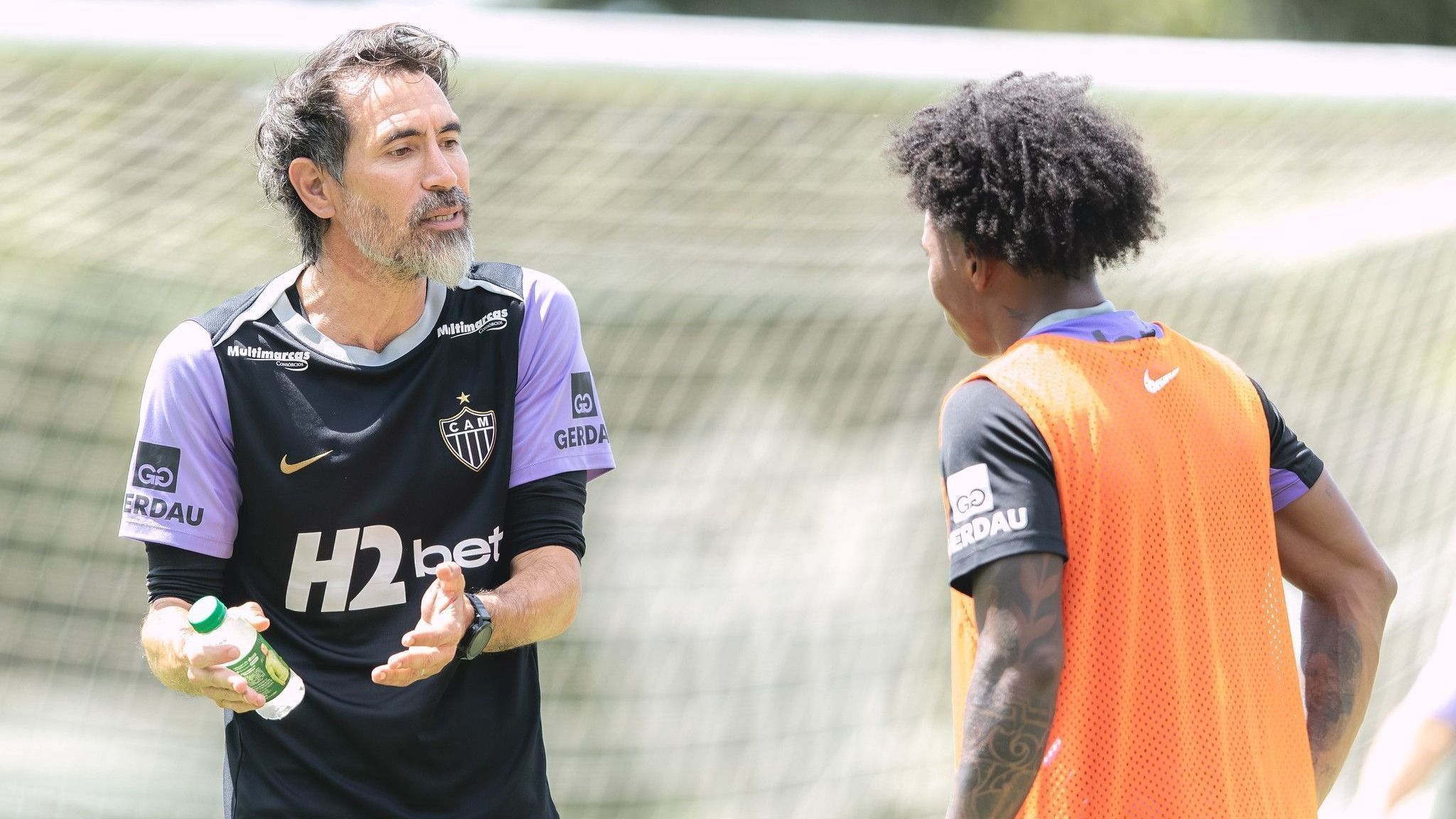 Dupla se reapresenta ao Atlético, mas titular de 'Barba' segue no Equador