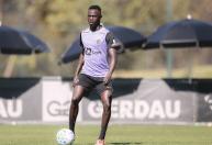 Longe da família, Cissé revela maior sonho no Brasil: 'Ir com o Galo para o Mundial'