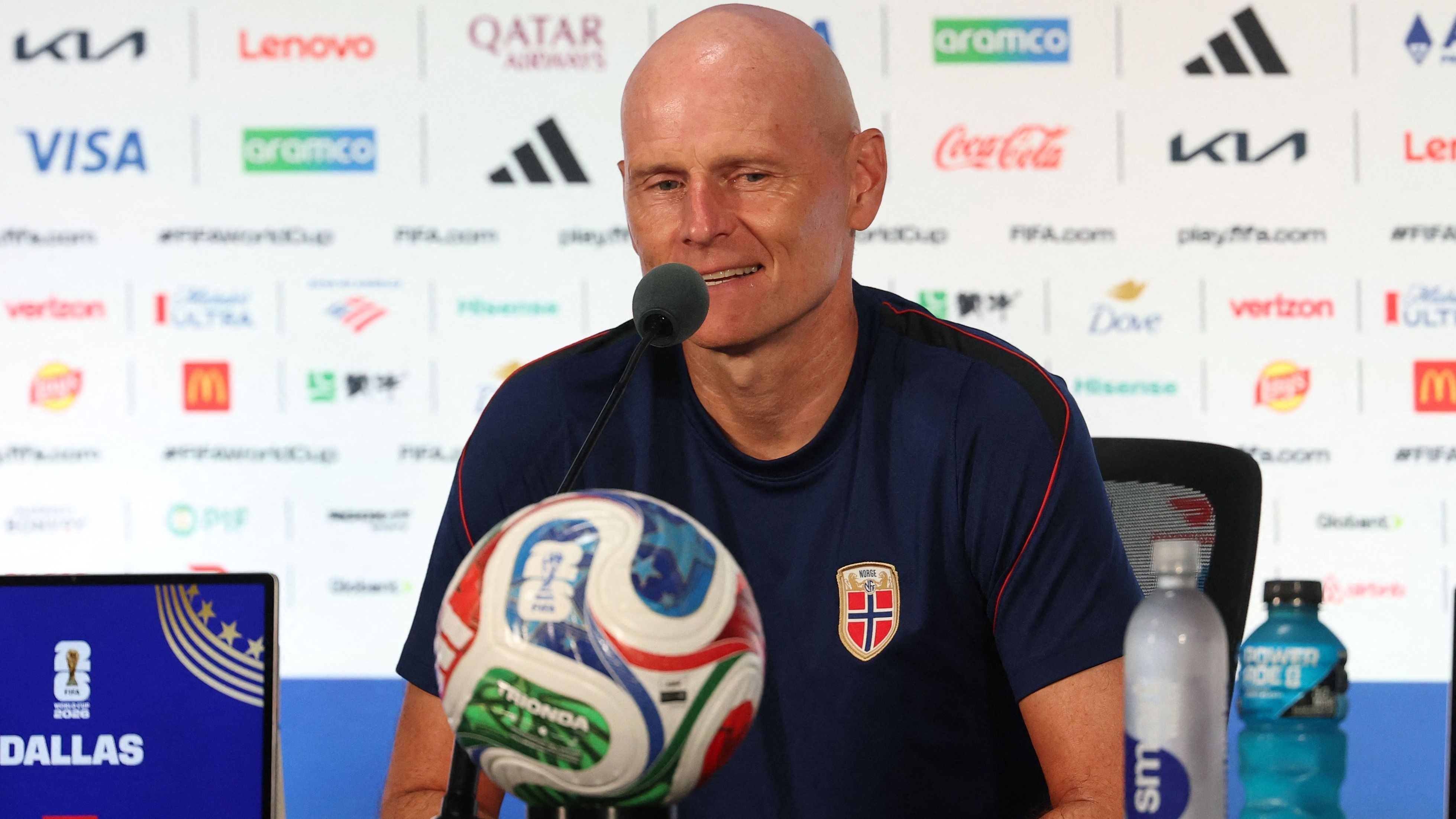 Técnico da Noruega provoca Ancelotti após classificação da Noruega: ‘Estamos chegando’