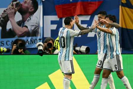 Com muito drama, Argentina vence Cabo Verde na prorrogação e avança às oitavas da Copa