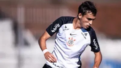 Zagueiro da base do Corinthians assina pré-contrato com clube europeu