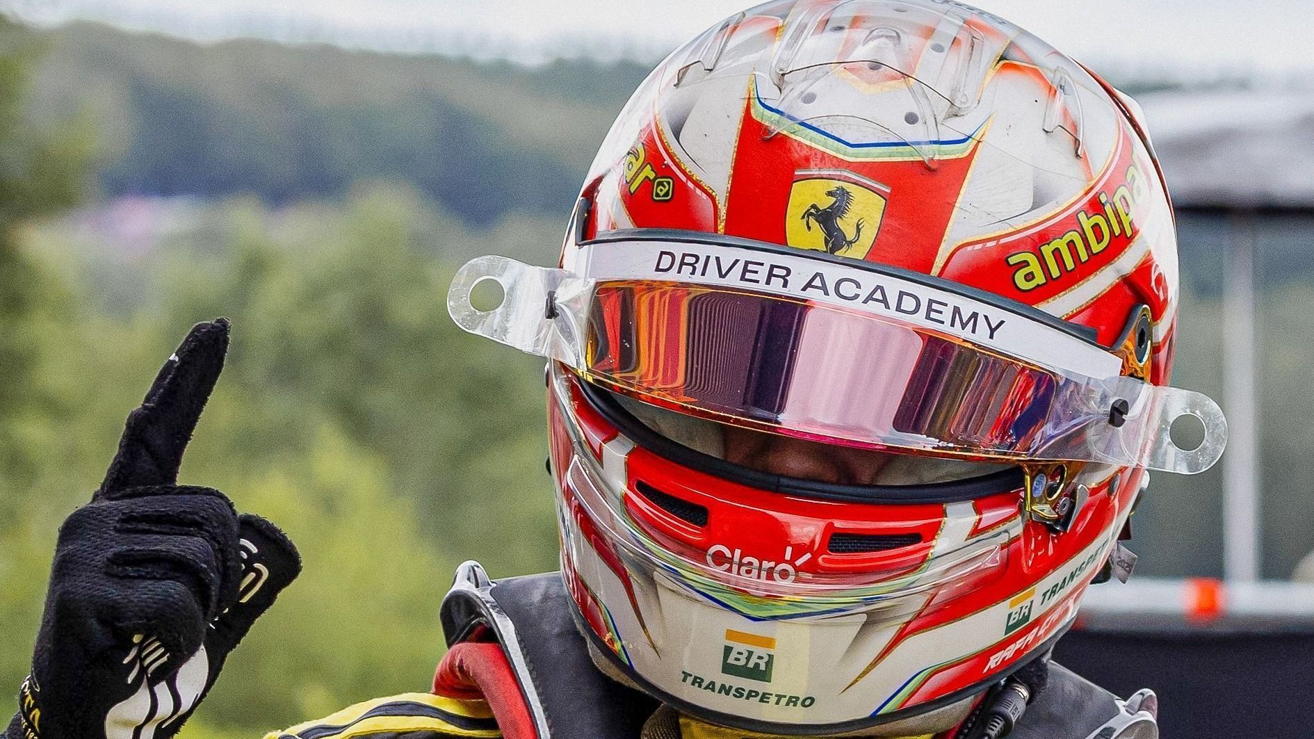 Na mira da Fórmula 1, Rafa Câmara faz teste com Ferrari em Fiorano
