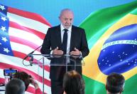Lula sanciona lei que autoriza venda e posse de spray de pimenta para defesa das mulheres