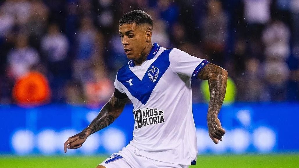 Reforço do América chega a BH para realizar exames e assinar contrato