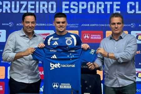 Vai estrear? Gabriel Pec responde sobre chance de jogar amistoso contra o Grêmio