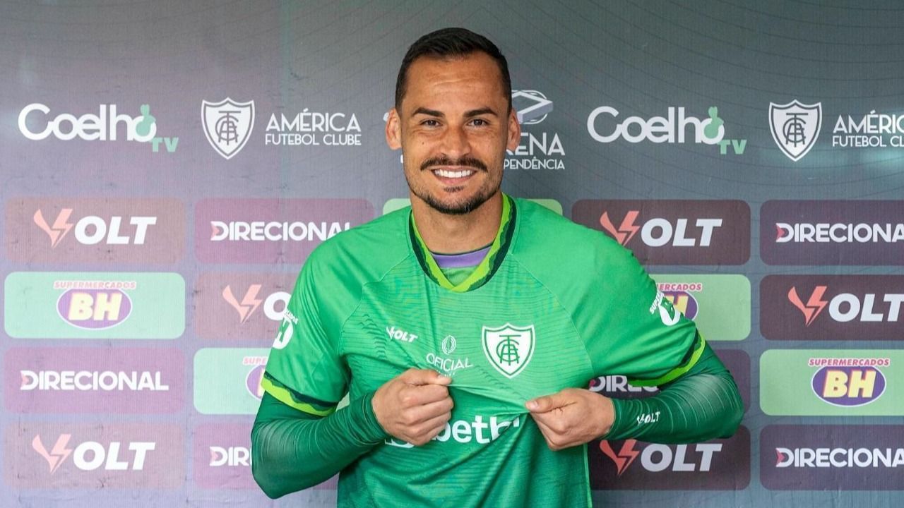 Reforço do América, Bruno Brígido é apresentado e explica retorno ao Brasil