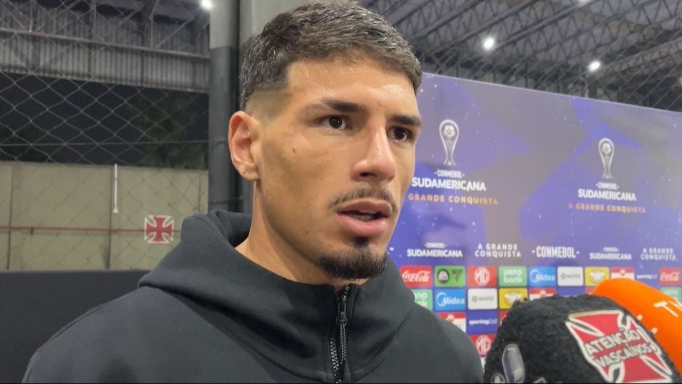 Criticado, Saldívia garante permanência no Vasco: 'Não vou embora'